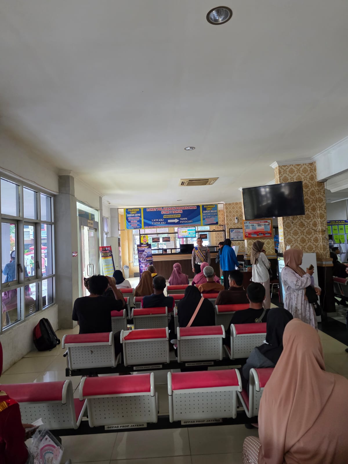 WhatsApp Image 2025-10-29 at 09.37.07