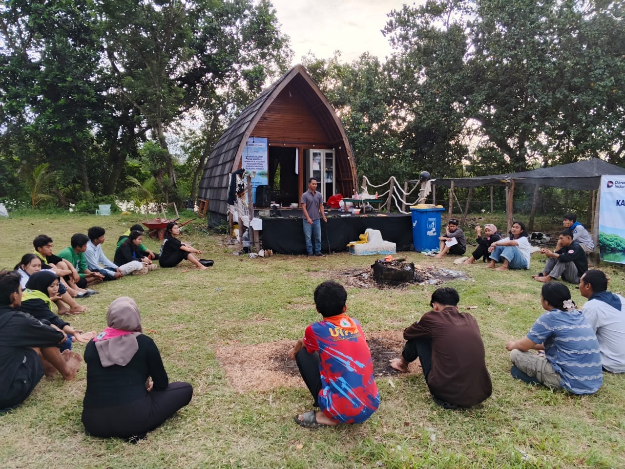 8c13cbb5-7ec6-4f6f-a7c8-ed00b2566161