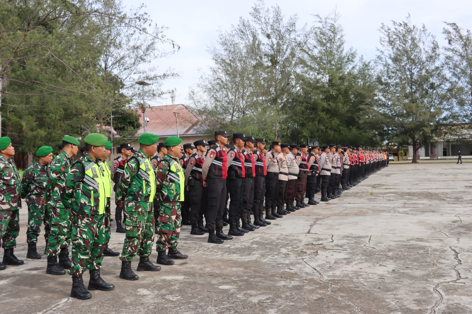 Kapolresta Bengkulu Pimpin Apel Kesiapan Pengamanan Malam Tahun Baru 2026