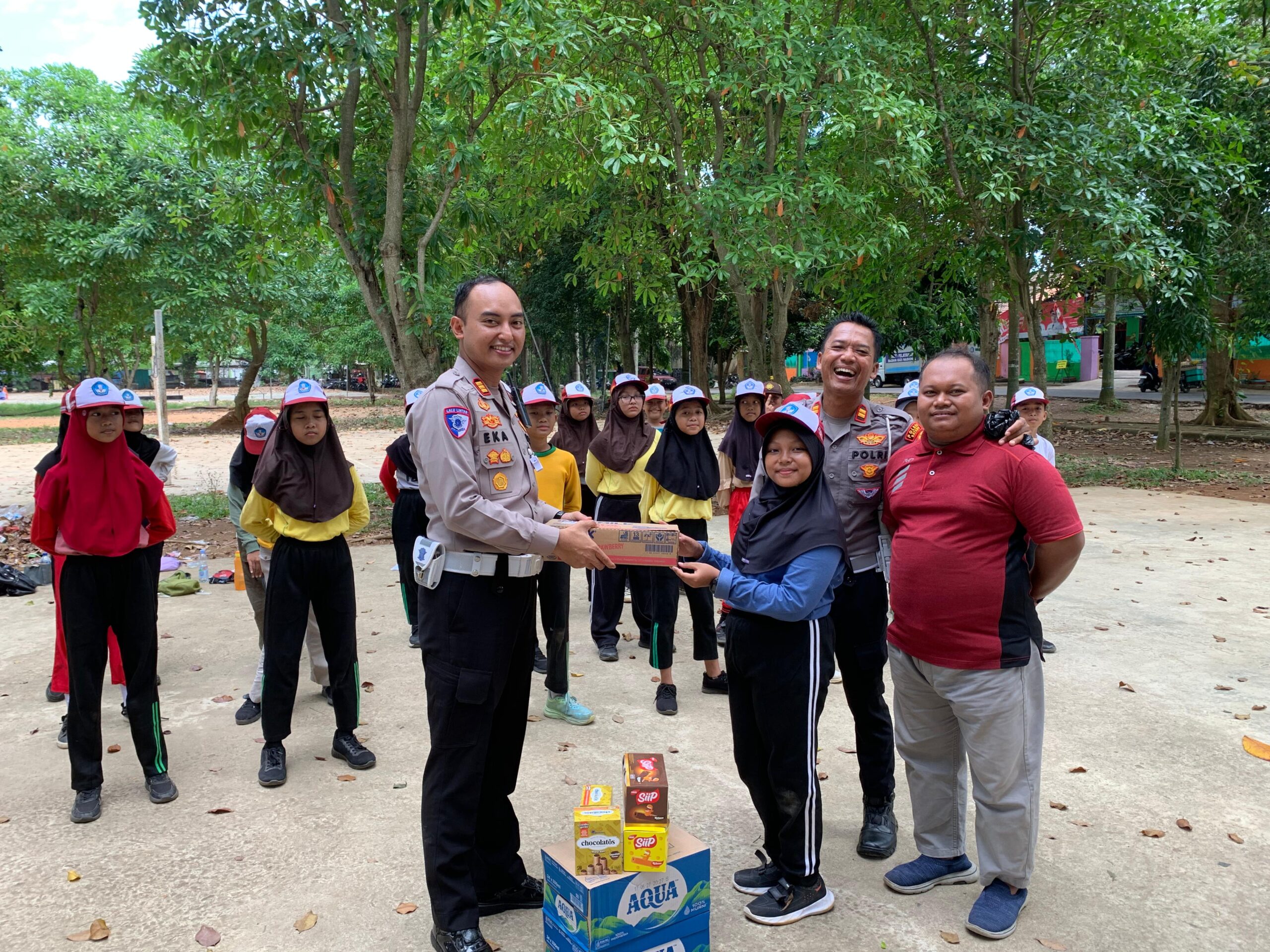 WhatsApp Image 2025-12-03 at 11.44.03