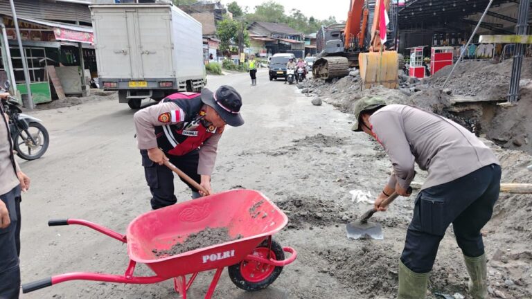 Gerak Cepat Polres Bener Meriah, Jalan Lintas Bireuen–Takengon Kembali Aman Pascabencana