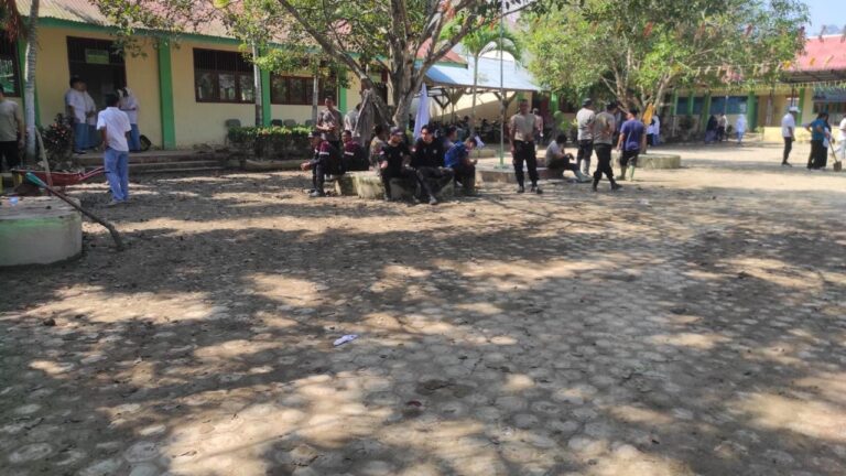 Polri Hadir, Rakyat Bangkit Percepat Pemulihan Pascabanjir Bandang di Bireueun Aceh.