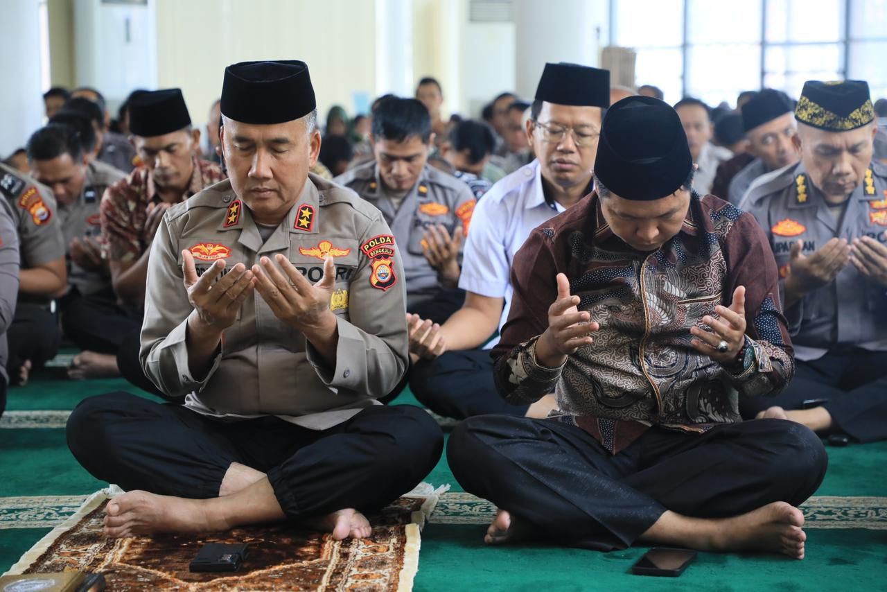 Polda Bengkulu Gelar Peringatan Nuzulul Qur'an 1447 H, Perkuat Nilai Keimanan dan Kebersamaan Personel