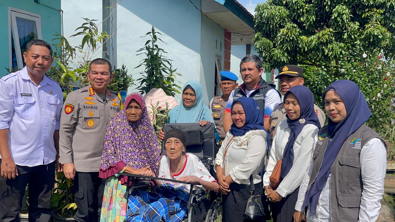 Kapolresta Bengkulu bersama Stakeholder Hadirkan Harapan, 12 Warga Terima Kursi Roda Bantuan Kemanusiaan